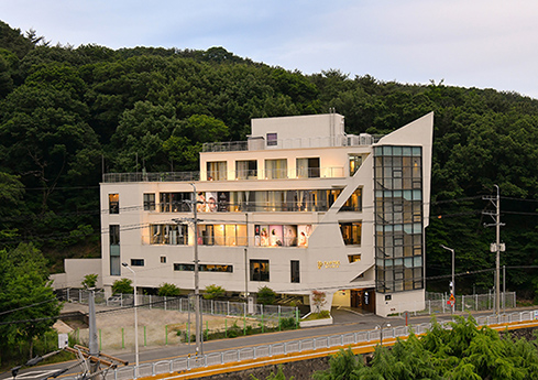 파스텔동래금정점의 기업로고