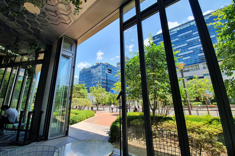 회사 외부 사진