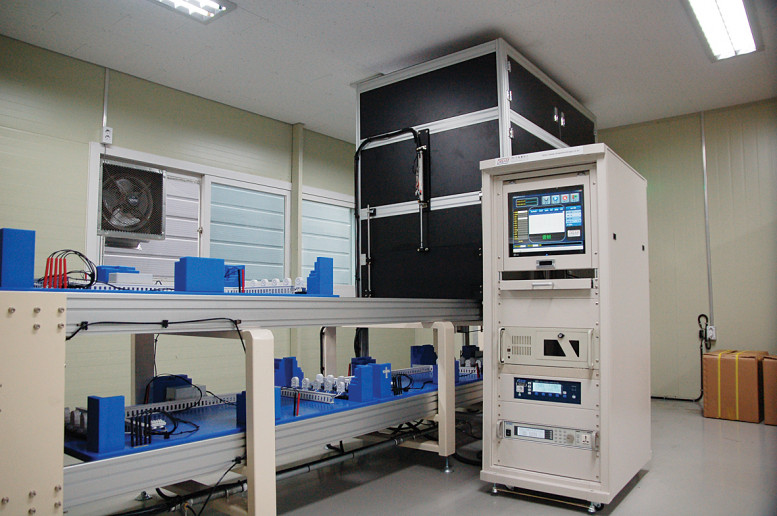 자동광특성검사장비