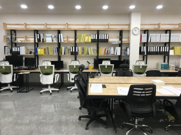 2층 사무실 내부