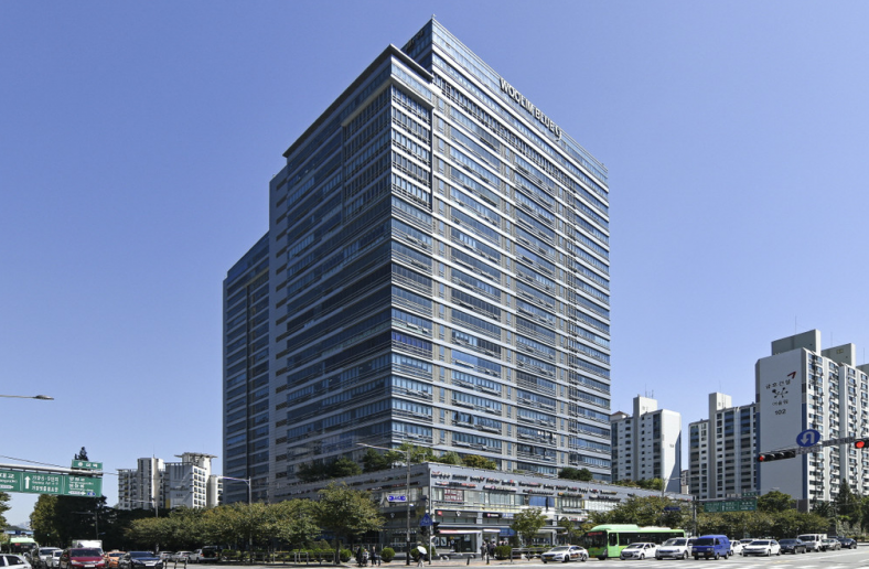 사무실 건물 전경