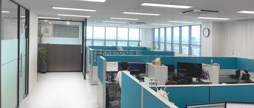 개발팀 사무실