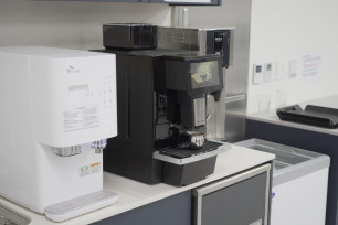 카페테리아 커피머신