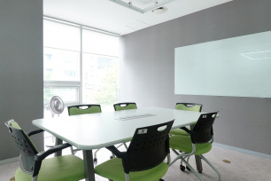 쾌적한 업무공간 4