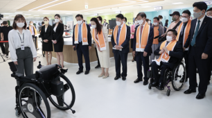 대 정부 장관 시연