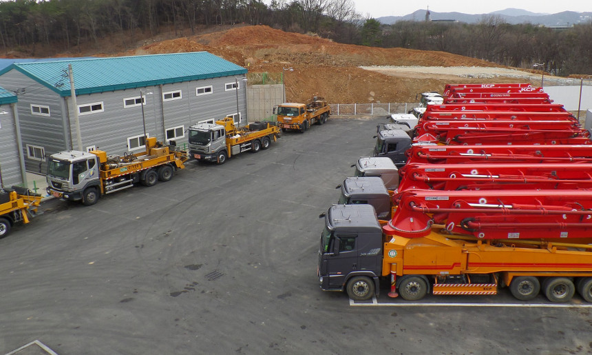 거성중기 펌프카 주기장