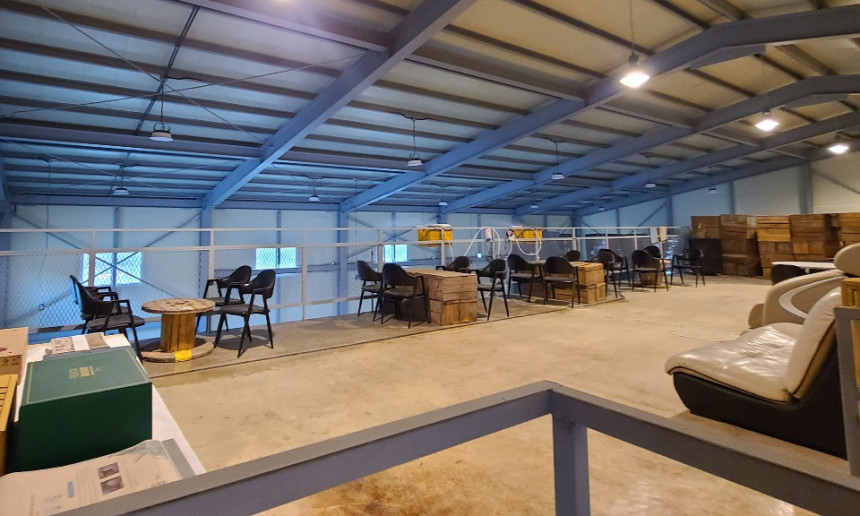 2층 창고 및 라운지