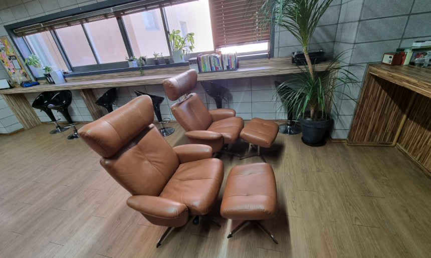 휴게실 의자