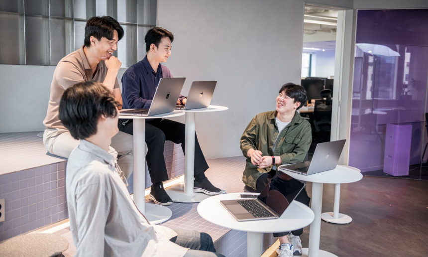 마키나락스는 회의중3