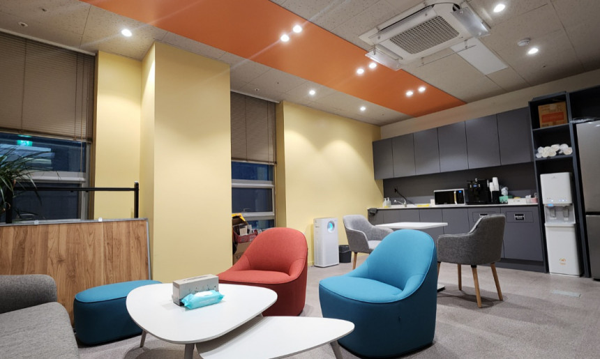 서울 본사 휴게실