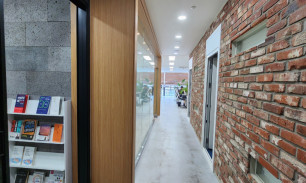 입구 및 회의실2