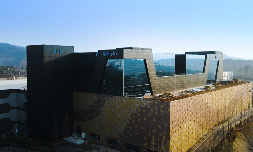 필옵틱스 본사 외관 전경