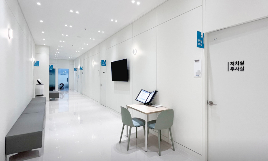 진료실 앞 복도