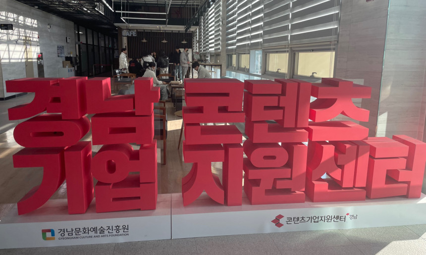1F  입구
