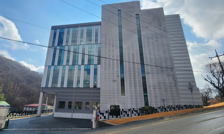 봉현리 공장 사무실