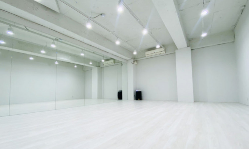 모덴베리코리아(MBK)